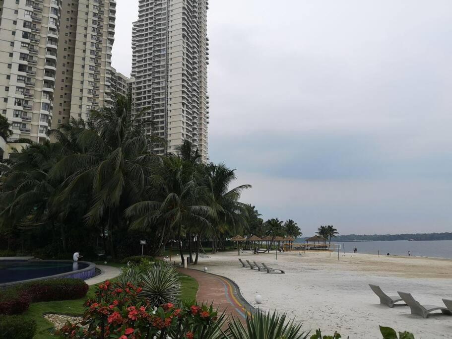 Country Garden Bay Point Homestay By Easyhomestay Джохор-Бару Екстер'єр фото